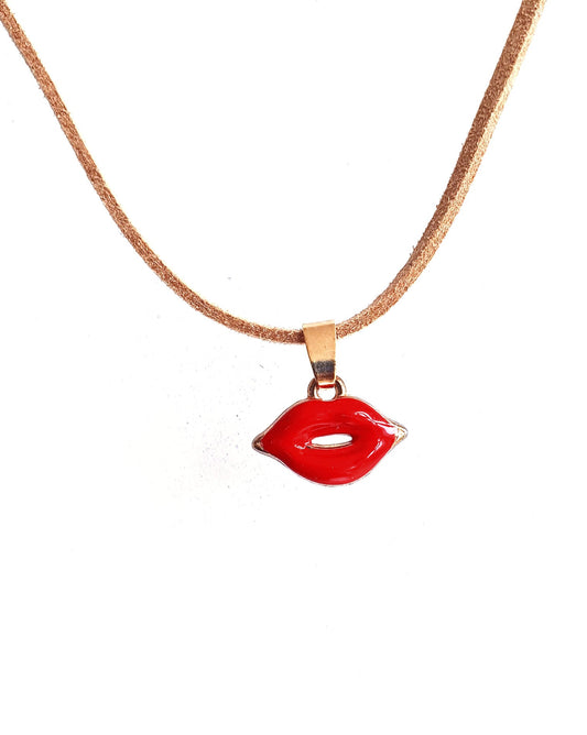 Collier Précieux Lèvres Rouges