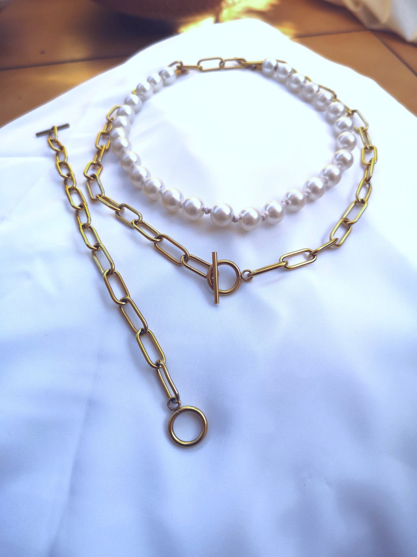 stainless steel chain and bracelet sets with its adjustable pearl necklace