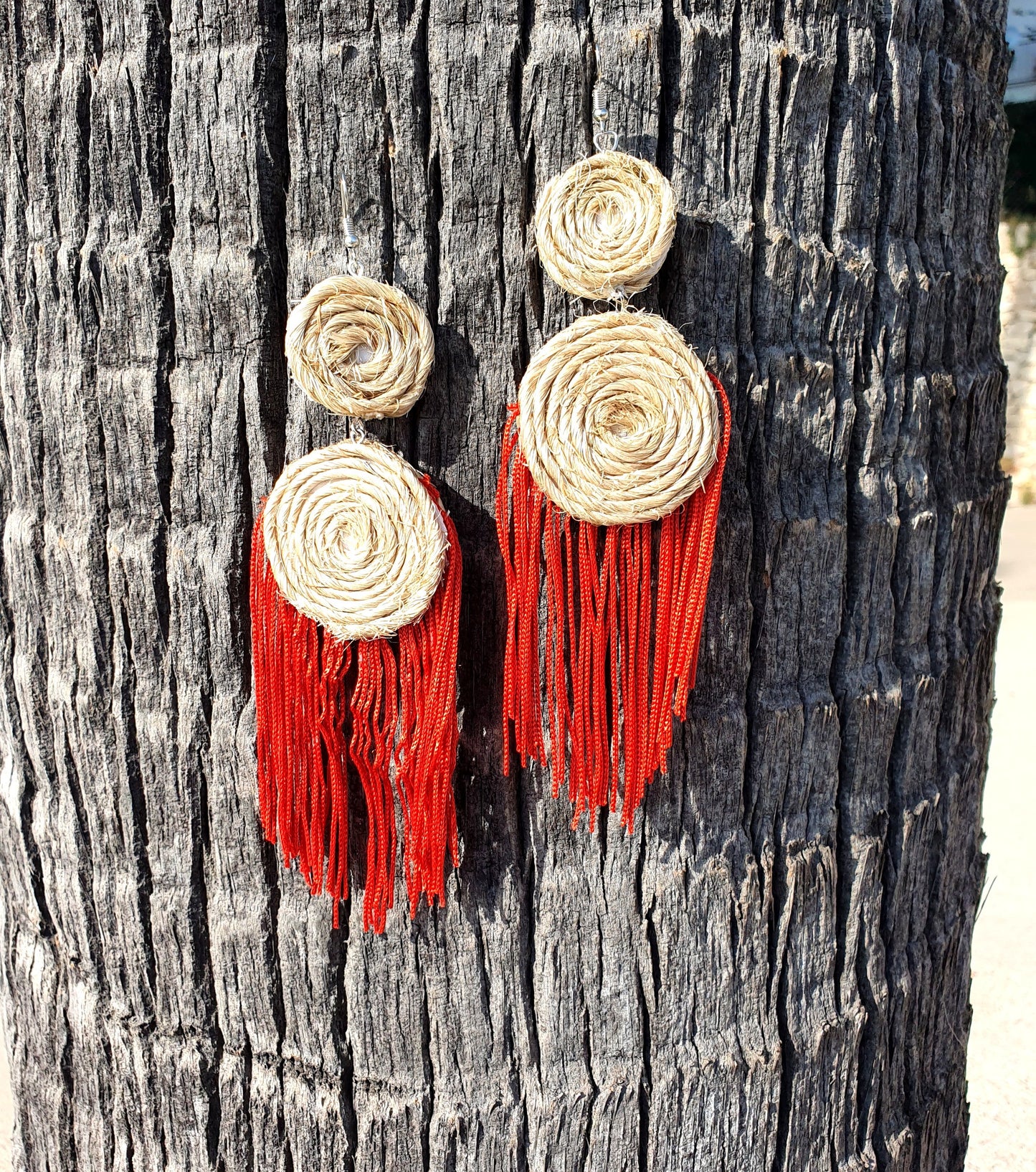 Boucles d'oreilles pendantes Safari rouges