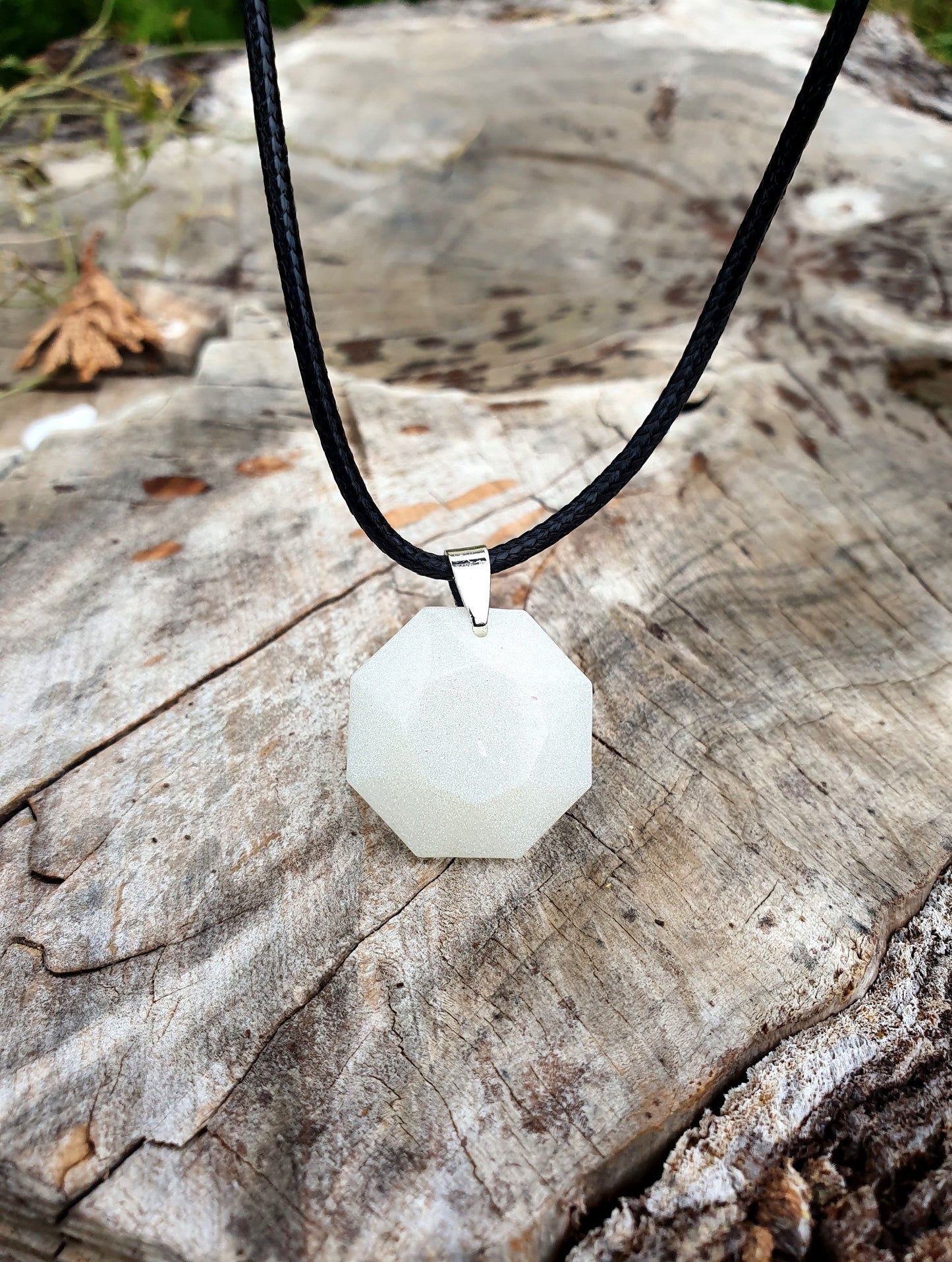 White Adjustable Octa necklace