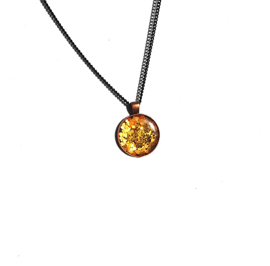 Goldy medallion pendant chain