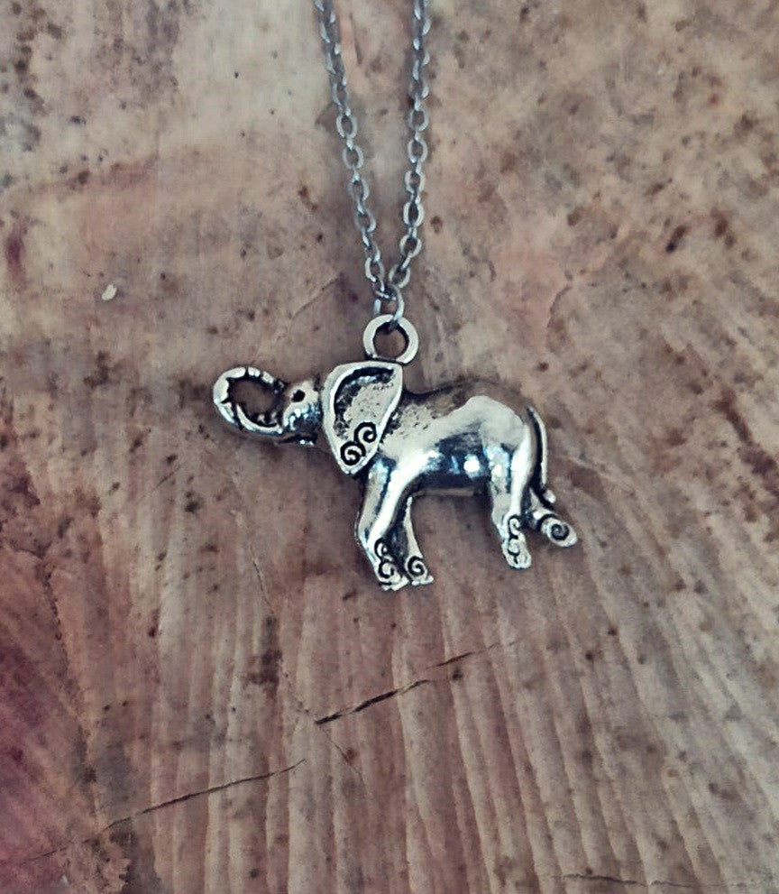 Chaîne pendentif éléphant en acier inoxydable